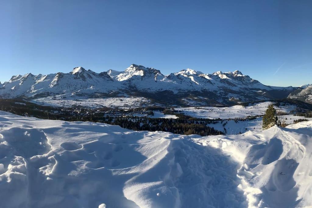 Superbe Appartement La Joue Du Loup Centre, 6 Personnes, Avec Parking Prive Saint-Étienne-en-Dévoluy Buitenkant foto
