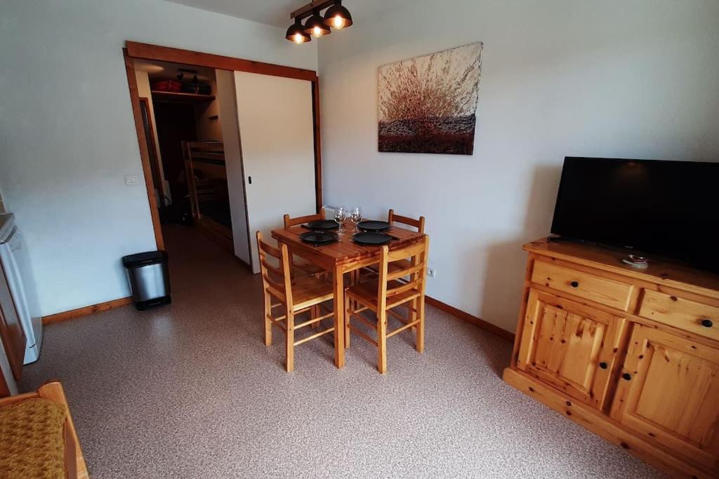 Superbe Appartement La Joue Du Loup Centre, 6 Personnes, Avec Parking Prive Saint-Étienne-en-Dévoluy Buitenkant foto