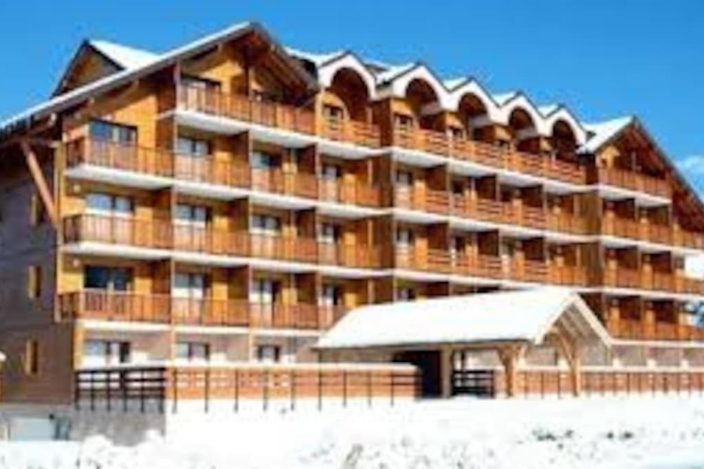 Superbe Appartement La Joue Du Loup Centre, 6 Personnes, Avec Parking Prive Saint-Étienne-en-Dévoluy Buitenkant foto